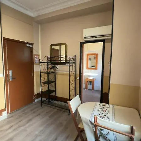 Simple Stay-centre Au Calme Nicea