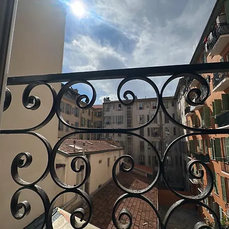Simple Stay-centre Au Calme Nice