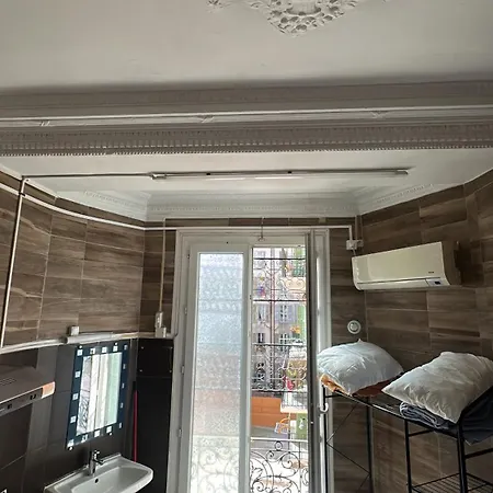 Apart-hotel Simple Stay-centre Au Calme