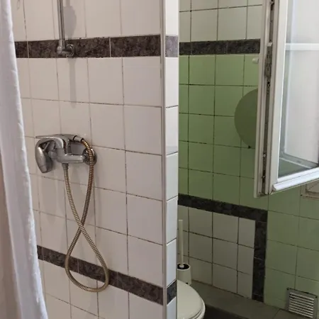 Simple Stay-centre Au Calme *