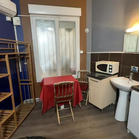 Apart-hotel Simple Stay-centre Au Calme