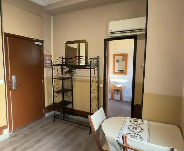 Simple Stay-centre Au Calme Nice