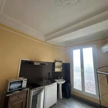 Apartmanhotel Simple Stay-centre Au Calme