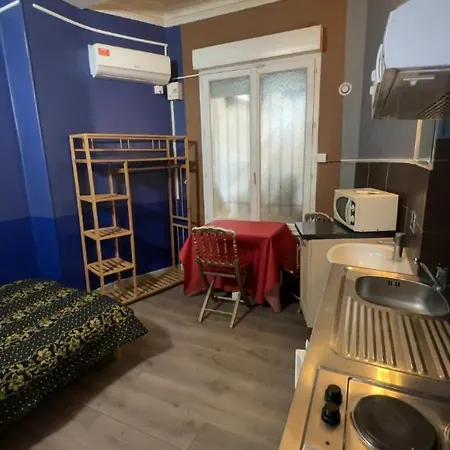 アパートホテル Simple Stay-centre Au Calme ニース